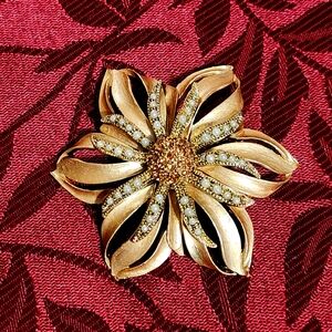 VTG Satin Gold Tone Flower Brooch